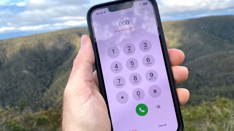 How to Fix “SOS Only” on an iPhone How to Fix "SOS Only" on an iPhone